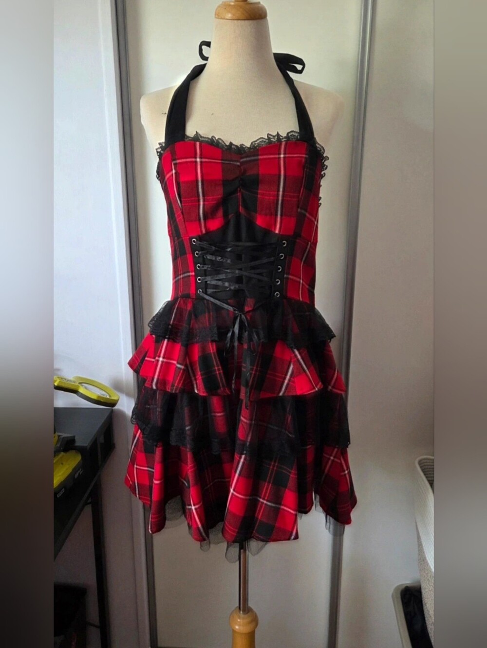 Hearts And Roses London Red Plaid Halter Lace-Up Ruffled Dress US sz 10 NWT